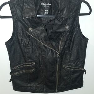 Light weight vest